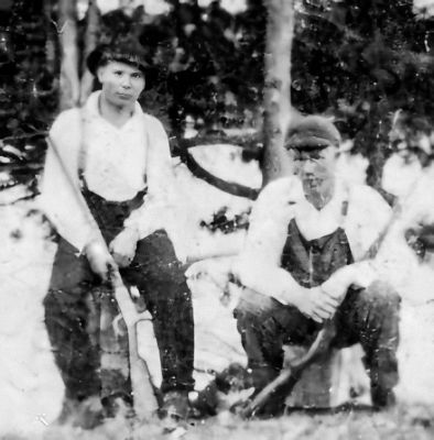 Kalle (Charlie) Kovanen and K. Lindala, Lindala farm, Vermilion River, 1915  .
