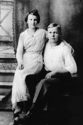 Tyyne and Kalle Kovanen, circa 1918-20  .
